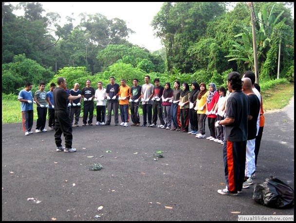 23. Group recreation - knots